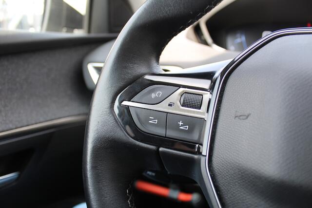 Peugeot 5008 1.2 PureTech 131PK Advanced Grip Control Allure | Trekhaak | Panoramadak | Navigatie | 7-Persoons | Camera