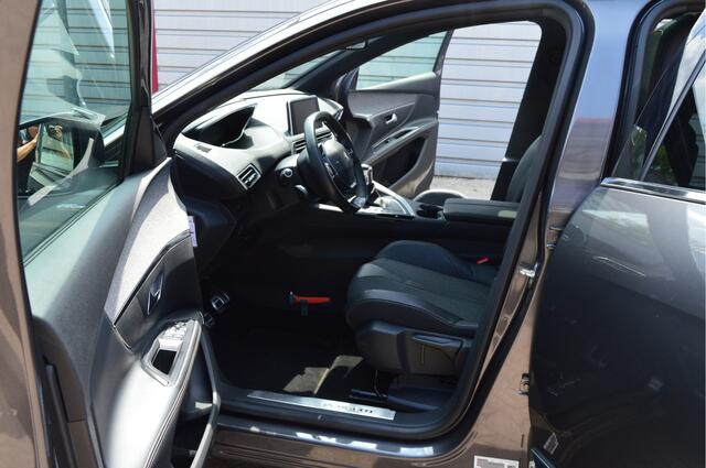 Peugeot 5008 1.2 PureTech Blue Lease GT-Line O.a: Pano, Carplay, ACC, Clima, Keyless, Camera, Etc. All-in prijs!