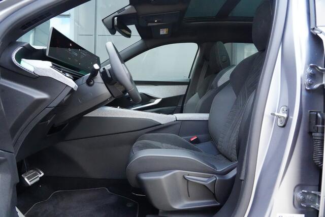 Peugeot 5008 1.2 Hybrid 136 GT 7p 136pk Panoramadak/Stoelverwarming/360Camera