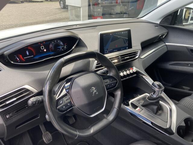 Peugeot 5008 1.2 BL. Executive 7 Persoons Navigatie 1e Eigenaar auto