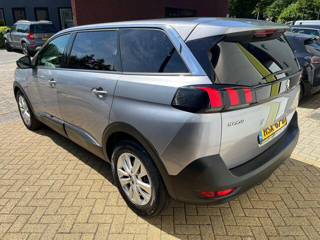 Peugeot 5008 1.2 PureTech Blue Lease Executive 7 Persoons Led Automaat Navigatie Bluetooth