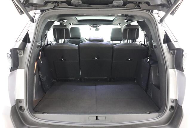 Peugeot 5008 1.2 Turbo GT Panoramadak | Navigatie | Achteruitrijcamera | 7 Persoons | Full Led | Elektrisch bedienbare achterklep | 18inch velgen
