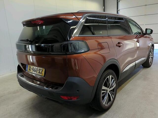 Peugeot 5008 1.2 PT BL. Allure 7 Persoons Automaat Stoelverwarming