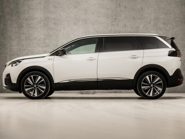 Peugeot 5008 1.2 PureTech GT-Line 7 Persoons (APPLE CARPLAY, 360 CAMERA, LED KOPLAMPEN, SPORTSTOELEN, ZWART HEMEL, GETINT GLAS, NIEUWE APK, NIEUWSTAAT)