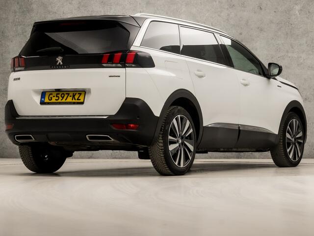 Peugeot 5008 1.2 PureTech GT-Line 7 Persoons (APPLE CARPLAY, 360 CAMERA, LED KOPLAMPEN, SPORTSTOELEN, ZWART HEMEL, GETINT GLAS, NIEUWE APK, NIEUWSTAAT)