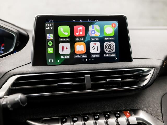 Peugeot 5008 1.2 PureTech GT-Line 7 Persoons (APPLE CARPLAY, 360 CAMERA, LED KOPLAMPEN, SPORTSTOELEN, ZWART HEMEL, GETINT GLAS, NIEUWE APK, NIEUWSTAAT)