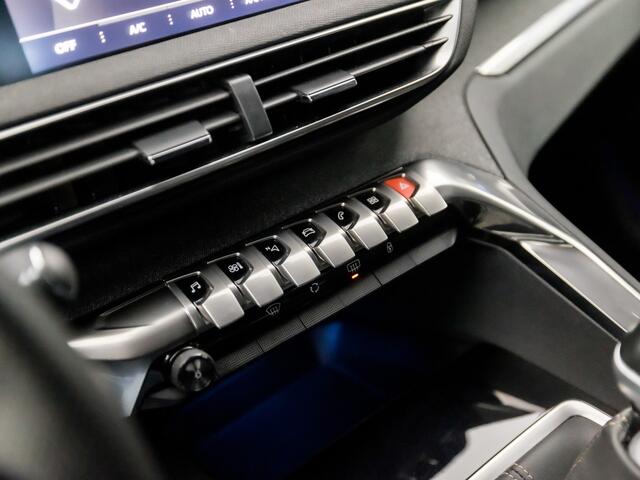 Peugeot 5008 1.2 PureTech GT-Line 7 Persoons (APPLE CARPLAY, 360 CAMERA, LED KOPLAMPEN, SPORTSTOELEN, ZWART HEMEL, GETINT GLAS, NIEUWE APK, NIEUWSTAAT)