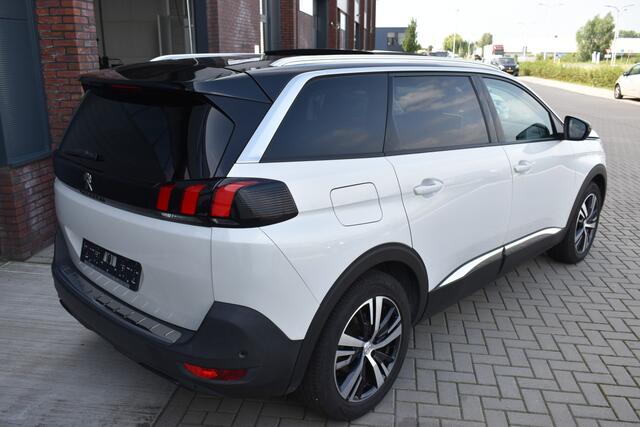 Peugeot 5008 1.5 BlueHDI Allure Pack Business