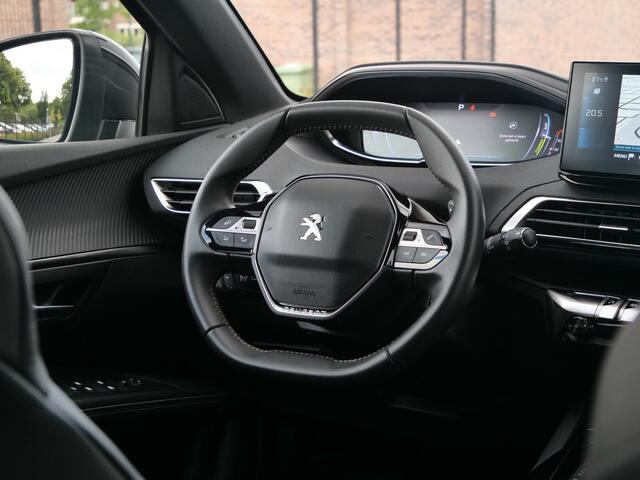 Peugeot 5008 1.2 Hybrid 130 PK Automaat 7-Persoons Carplay / Camera