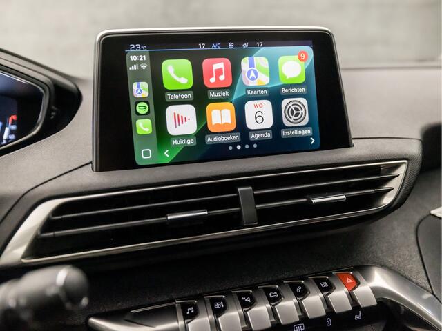 Peugeot 5008 1.2 PureTech Sport 7 Persoons Automaat (PANORAMADAK, APPLE CARPLAY, MEMORY SEATS, FOCAL AUDIO, LEDER, STOELVERWARMING, SPORTSTOELEN, LED KOPLAMPEN, GETINT GLAS, KEYLESS, NIEUWSTAAT)