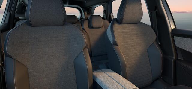 Peugeot 5008 1.2 Hybrid 145 Allure e-DCS DIRECT RIJDEN - 360 VISION & DRIVE ASSIST - 8 JAAR GARANTIE