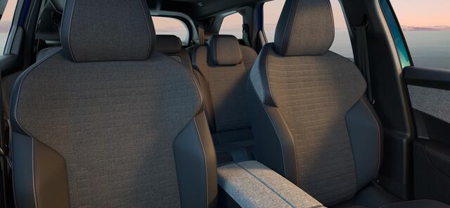Peugeot 5008 1.2 Hybrid 145 Allure e-DCS DIRECT RIJDEN - 360 VISION & DRIVE ASSIST - 8 JAAR GARANTIE