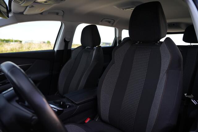 Peugeot 5008 1.5 BlueHDI Blue Lease Executive 131pk 7p Navigatie/Climate/PDC