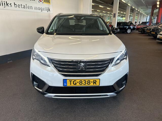 Peugeot 5008 1.2 PureTech Premium 7 Persoons | Lederen bekleding | Trekhaak | Cruise control | Climate control | 360 Camera | Apple carplay | Dodehoeksdetectie | Lane assist | Elek. achterklep