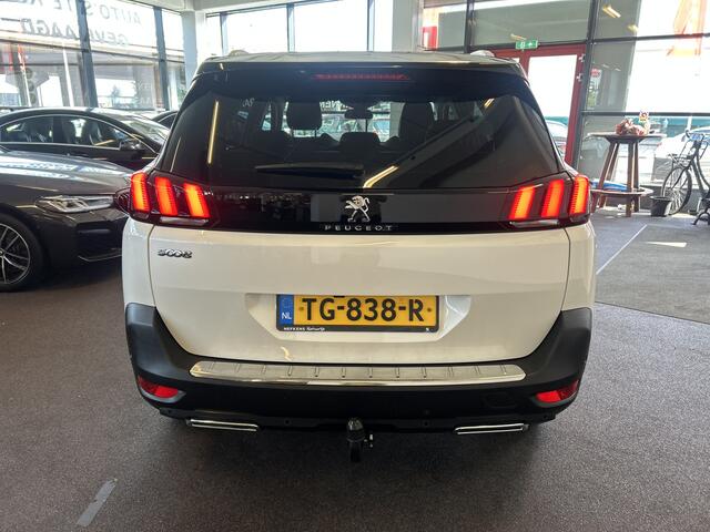 Peugeot 5008 1.2 PureTech Premium 7 Persoons | Lederen bekleding | Trekhaak | Cruise control | Climate control | 360 Camera | Apple carplay | Dodehoeksdetectie | Lane assist | Elek. achterklep