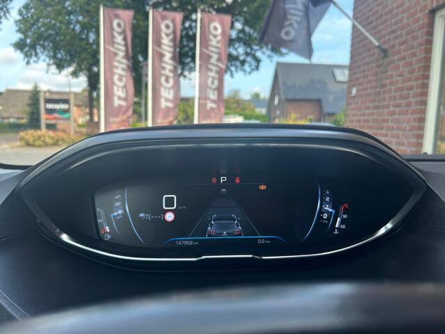 Peugeot 5008 1.2 PT BL. Executive Automaat 7-Pers. VIRTUAL COCKPIT / PDC / CL