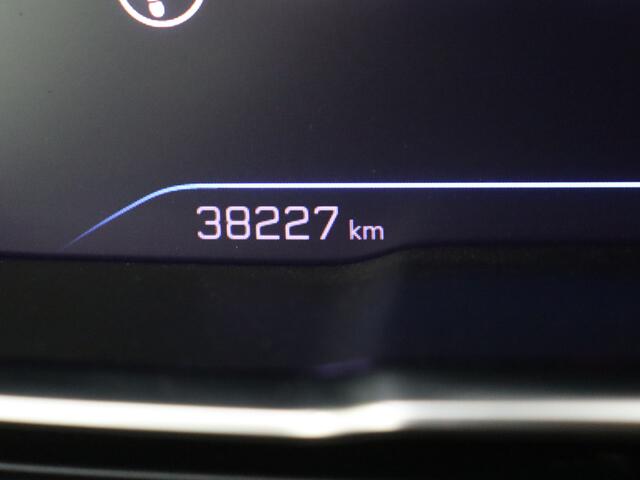 Peugeot 5008 1.2 PureTech Allure Pack | Stoelverarming | Adaptive Cruise | Carplay | Camera |