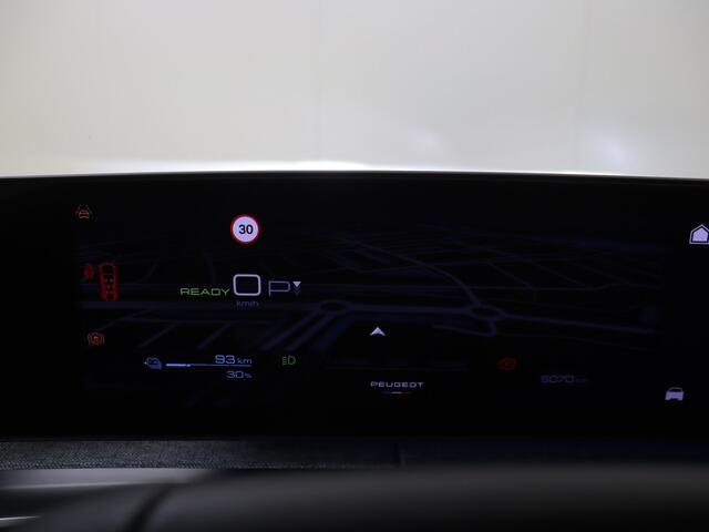 Peugeot 5008 e-5008 GT 73 kWh | Trekhaak | Leder | Schuifdak | Keyless |