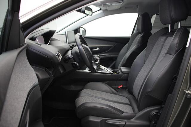 Peugeot 5008 1.2 PureTech Premium 7 Persoons - Carplay, Digital Cockpit, Half Leer, Camera