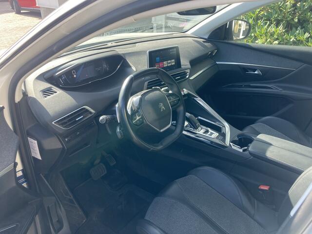 Peugeot 5008 1.2 PT Premium 7 Persoons Automaat Navi