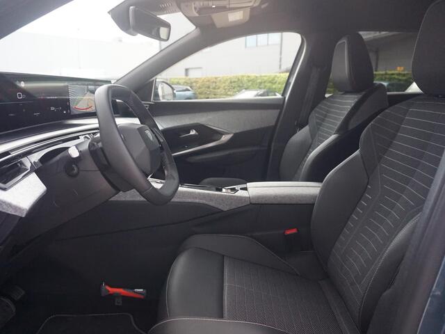 Peugeot 5008 1.2 Hybrid 136 Allure