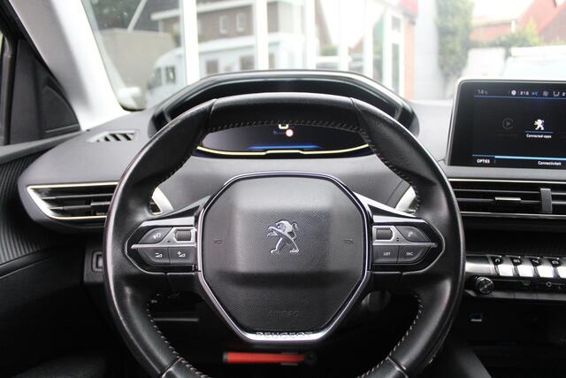 Peugeot 5008 1.2 PureTech Blue Lease Executive