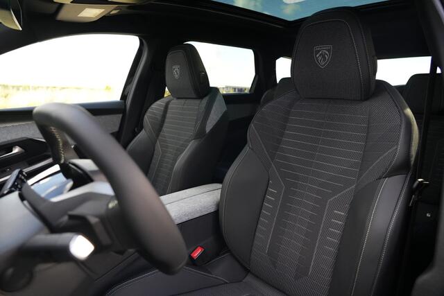 Peugeot 5008 1.2 Hybrid 145 GT 7p 145pk Panoramadak/Navigatie/360Camera