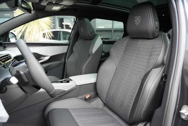 Peugeot 5008 1.2 Hybrid 145 GT 7p 145pk Panoramadak/Navigatie/360Camera