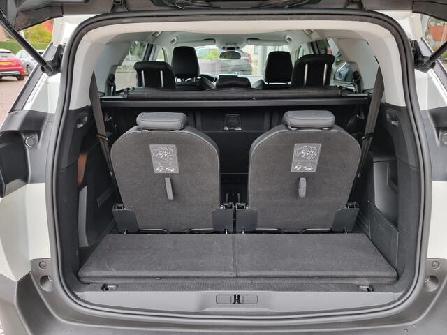 Peugeot 5008 1.2 Allure 131pk | 7-pers | Carplay | Leder | Distr. vern. | Parelmoer | Zeer nette staat!