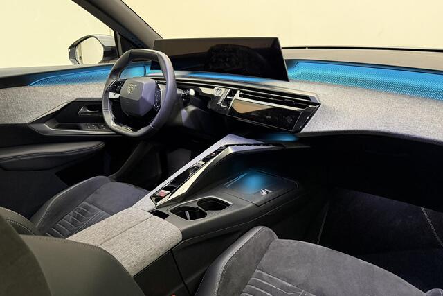 Peugeot 5008 e-5008 GT Avantage 73 kWh 210 | 100% Elektrisch | 7-Zits | Mistral Executive Interior | 360 vision & Drive Assist Pack | Adaptieve Cruise Control | Handsfree achterklep | BTW Auto | Demo