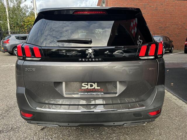 Peugeot 5008 1.2 PureTech GT-Line 7p // FULL LED // NAVI + CARPLAY // PANO/SCHUIFKANTELDAK // CAMERA // PDC V+A
