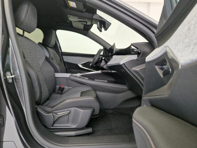 Peugeot 5008 1.6 Plug-in Hybrid 195 Allure 7,4 kW | Trekhaak | Seat Pack | Panoramic Navigation Pack | 360 Vision & Drive Assist Pack