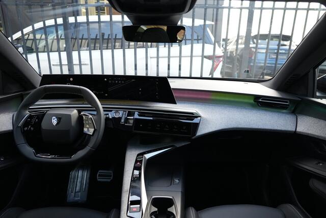 Peugeot 5008 1.2 Hybrid 145 GT 7p 145pk Panoramadak/Navigatie/360Camera