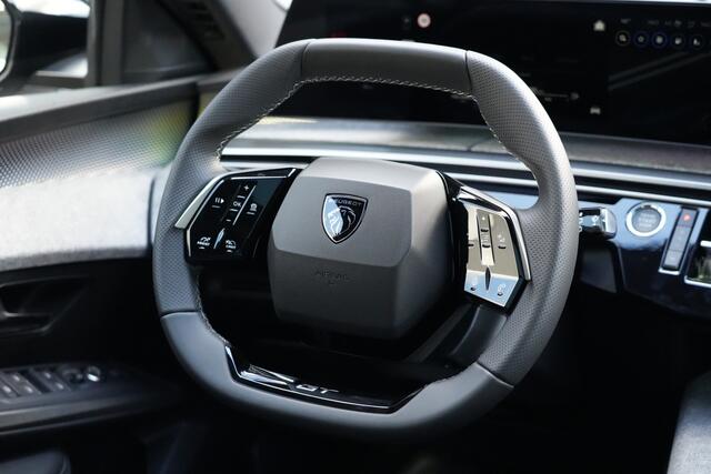 Peugeot 5008 1.2 Hybrid 145 GT 7p 145pk Panoramadak/Navigatie/360Camera