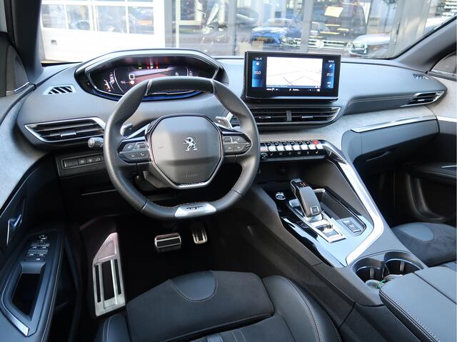 Peugeot 5008 1.6 GT 7 Pers. | Panorama | 360 Camera | Adapt Cruise | Massage |