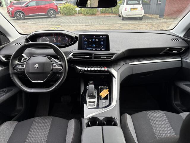 Peugeot 5008 1.2 PureTech Blue Lease Premium Automaat, 7 Persoons, Camera, Stoelverwarming, Parkeersensoren