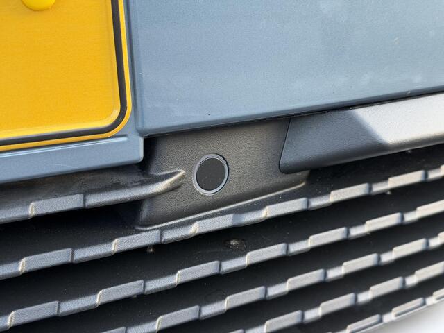 Peugeot 5008 GT 1.2 Hybrid 136PK e-DCS6 Automaat Navigatie, Achteruitrijcamera, Keyless, Elektrische Kofferklep, Stoelverwarming, Stuurwielverwarming