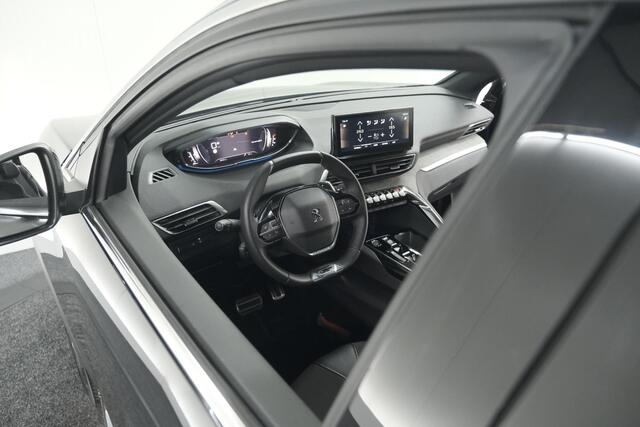 Peugeot 5008 Hybrid 136 e-DCS6 GT | Camera | Dodehoekdetectie | Navigatie | Apple Carplay