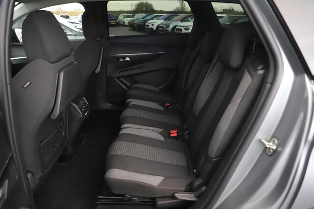 Peugeot 5008 1.2 PureTech Blue Lease Active 131PK 7 Persoons Navigatie Achteruitrijcamera Carplay Android Climate Cruise Control Getint Glas