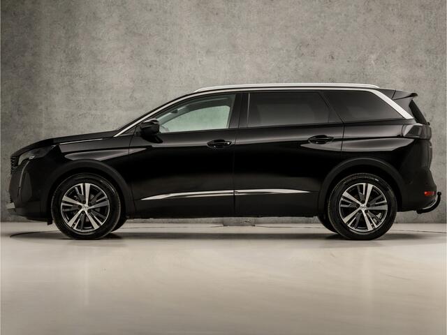 Peugeot 5008 1.2 PureTech Allure Sport 7 Persoons Automaat (FACELIFT, APPLE CARPLAY, GROOT NAVI, LEDER, 360 CAMERA, KEYLESS, SPORTSTOELEN, ELEK ACHTERKLEP, GETINT GLAS, LED KOPLAMPEN, TREKHAAK, NIEUWE APK, NIEUWSTAAT)