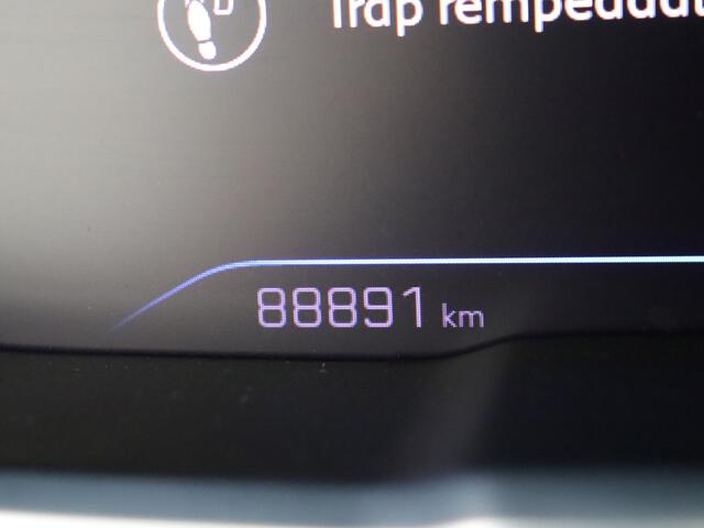 Peugeot 5008 1.2 PureTech 130pk Allure AUTOMAAT! | LEDER | LED VERLICHTING | 7 ZITPLAATSEN!