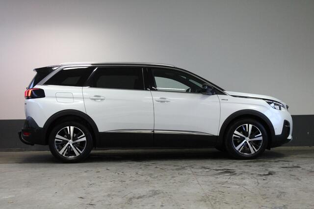 Peugeot 5008 1.6 e-THP GT-Line 7 Zitplaatsen - Lederen bekleding - LED verlichting