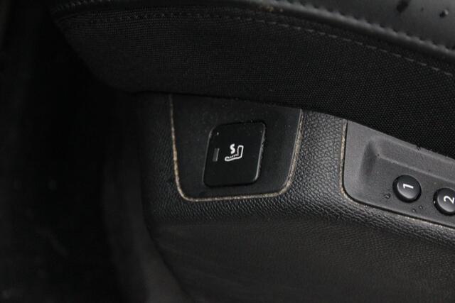 Peugeot 5008 1.6 e-THP GT-Line 7 Zitplaatsen - Lederen bekleding - LED verlichting