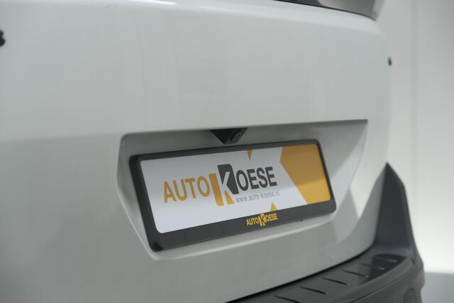 Peugeot 5008 PureTech 130 EAT8 GT Black Pack | Trekhaak | Panoramadak | 360 Camera | FOCAL® | Adaptieve Cruise Control