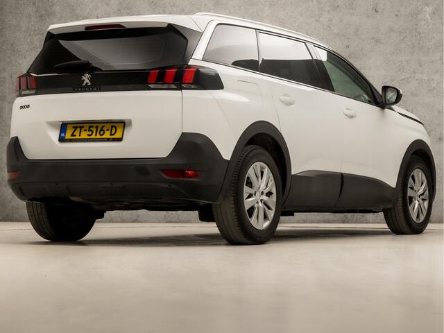 Peugeot 5008 1.2 PureTech Sport 7 Persoons (APPLE CARPLAY, GROOT NAVI, LANE ASSIST, GETINT GLAS, LEDEREN SPORTSTOELEN, PARKEERSENSOREN, CRUISE, NIEUWE APK, NIEUWSTAAT)