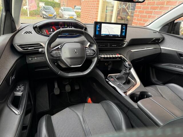 Peugeot 5008 1.2 PT Allure 7P.Bns NIEUWE APK / TREKHAAK / CAMERA / FULL.LED /