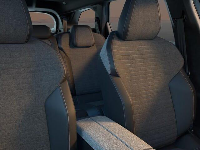 Peugeot 5008 Allure 1.6 Plug-in Hybrid 195pk e-EAT8 | 360° CAMERA | ADAPTIVE CRUISE | KEYLESS | 7,4 kW ON BOARD CHARGER | STOELVERWARMING