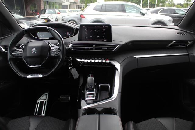 Peugeot 5008 1.6 e-THP GT-Line 7p. / Camera / Half leder / 18'' / Virtual Cockpit / Dodehoek / LED Koplampen / Navigatie / Stoelverwarming / DAB / Cruise Control