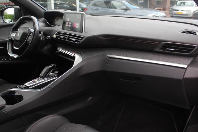 Peugeot 5008 1.6 e-THP GT-Line 7p. / Camera / Half leder / 18'' / Virtual Cockpit / Dodehoek / LED Koplampen / Navigatie / Stoelverwarming / DAB / Cruise Control