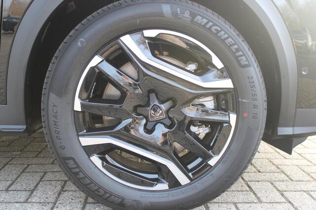 Peugeot 5008 1.6 plug-in Hybrid 195PK GT EXCLUSIVE 7 PERSOONS | PANORAMISCH SCHUIF/KANTEL DAK | FOCAL AUDIO SYSTEM | TREKHAAK MET AFNEEMBARE KOGEL | ELEKTRISCH BEDIENBARE VOORSTOELEN MET GEHEUGEN/MASSAGE FUNCTIE | STOEL/STUUR VERWARMING | NAVIGATIE | DRAADLOZE APPLE C